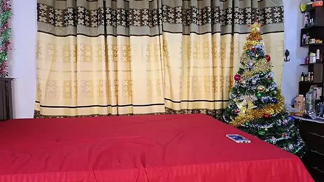 Queen ashawary online show from 12-19-24, 04:46