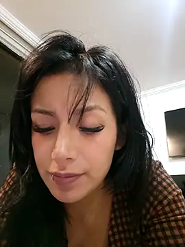 Lau1127 online show from 04-18-26, 01:20