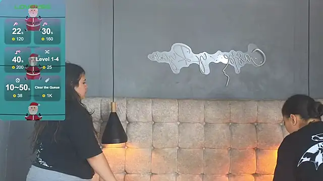 Laia and Aloby online show from 12-13-25, 10:15