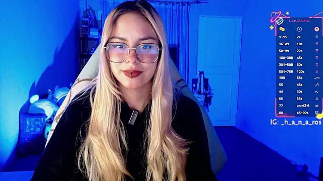 Snapshot of 7Hana7 chatting on 03-30-26, 02:12 7Hana7 online show from 03-30-26, 02:12