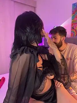 Snapshot of Kitty_arts chatting on 01-18-25, 03:09 Kitty arts online show from 01-18-25, 03:09