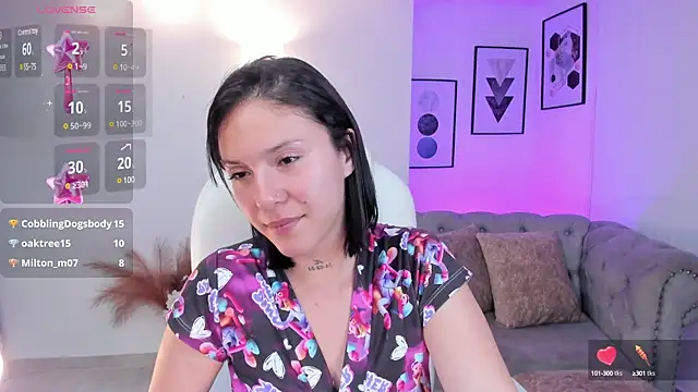 Snapshot of kendaall_jenner_ chatting on 12-11-24, 05:00 kendaall jenner online show from 12-11-24, 05:00