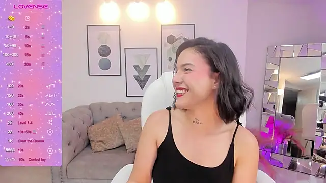 Snapshot of kendaall_jenner_ chatting on 12-27-24, 02:36 kendaall jenner online show from 12-27-24, 02:36