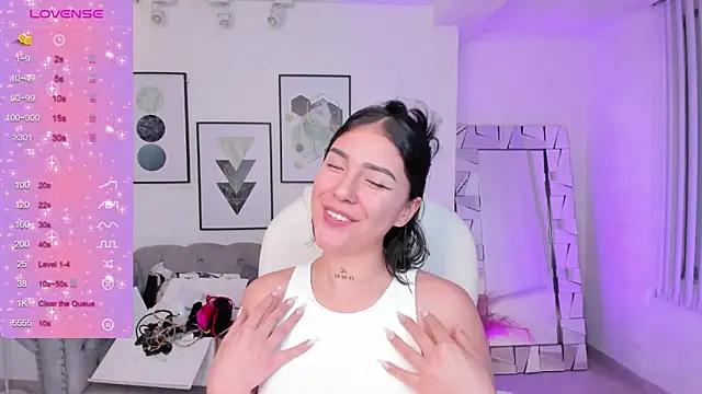 Snapshot of kendaall_jenner_ chatting on 01-20-25, 04:10 kendaall jenner online show from 01-20-25, 04:10