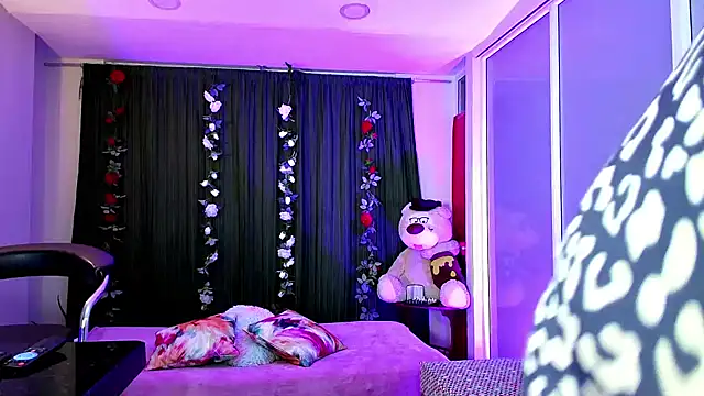 oriana thomson2 online show from 02-10-25, 05:36