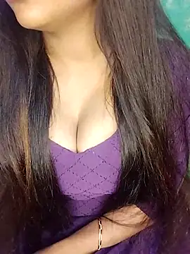 Sreya213 online show from 11-09-25, 04:22