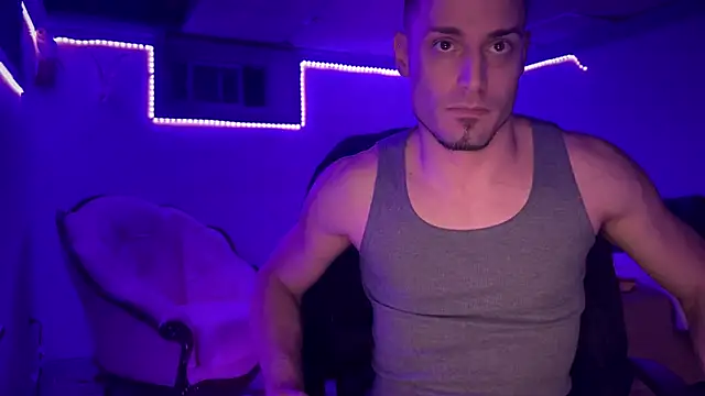 Snapshot of hot_shot_13 chatting on 12-11-24, 08:04 hot shot 13 online show from 12-11-24, 08:04