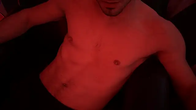 Snapshot of hot_shot_13 chatting on 01-16-25, 04:07 hot shot 13 online show from 01-16-25, 04:07