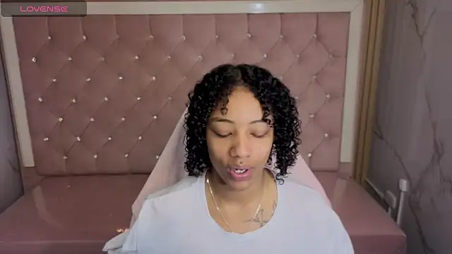 Violeth b online show from 12-20-25, 01:07