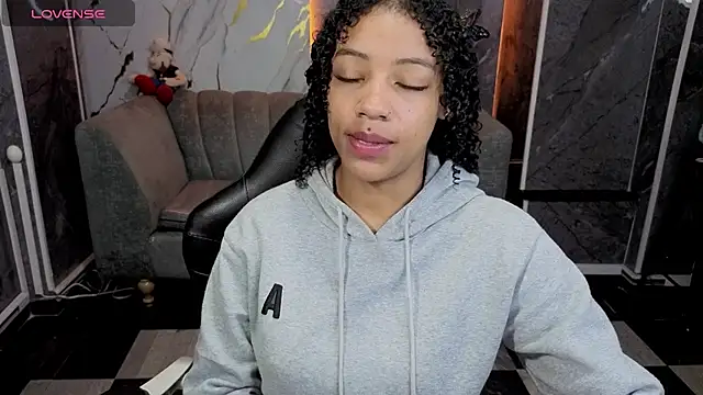 Violeth b online show from 04-15-26, 12:56