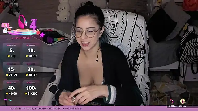 LisandreLaVenale online show from 11-06-25, 09:37