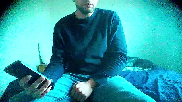 Snapshot of FvckinFronk97 chatting on 09-12-25, 03:34 FvckinFronk97 online show from 09-12-25, 03:34
