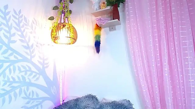 Alison Wiley online show from 04-22-26, 05:10