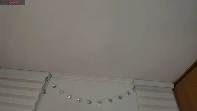 venusleroy  online show from 03-03-26, 11:32