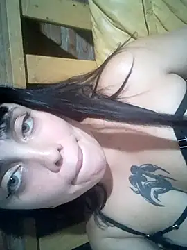 Snapshot of lucylovles chatting on 05-25-26, 04:51 lucylovles online show from 05-25-26, 04:51