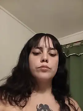 lucylovles online show from 08-02-26, 04:22