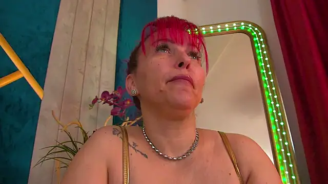 Foxxxy MILF online show from 05-01-26, 03:44