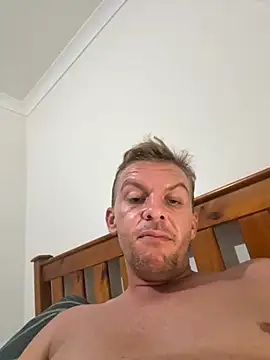 aus guy93 online show from 04-06-26, 06:20