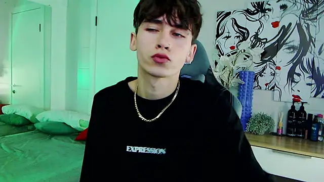 Snapshot of Bad_Boy9996 chatting on 12-11-24, 10:38 Bad Boy9996 online show from 12-11-24, 10:38