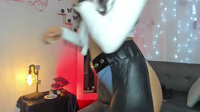 Alaia Love77 online show from 03-11-25, 09:37