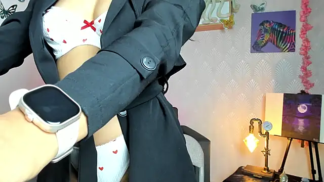 Alaia Love77 online show from 09-17-25, 08:32