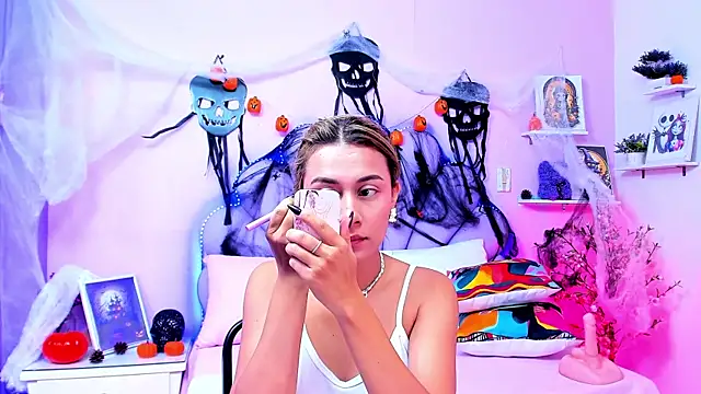 HannaPretthy online show from 10-24-25, 11:28