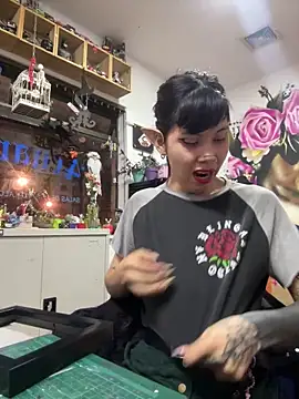 EemaHaruki online show from 12-10-24, 02:05