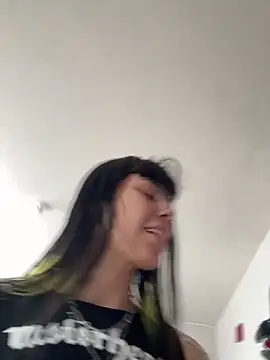 EemaHaruki online show from 12-16-24, 06:27