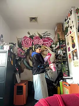 EemaHaruki online show from 01-31-25, 09:59