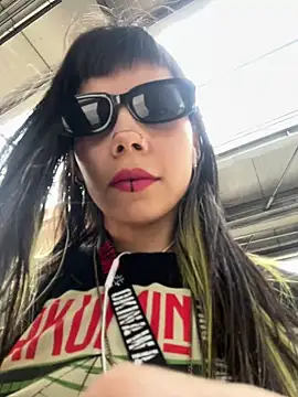 EemaHaruki online show from 02-18-25, 05:53