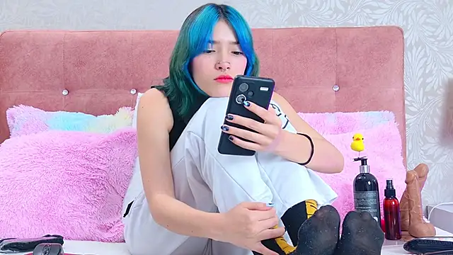 AlliciaKim online show from 09-24-25, 07:17