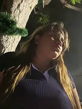 perlita05 online show from 02-04-26, 01:11