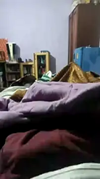 youngbull 21delhi online show from 12-31-24, 08:15