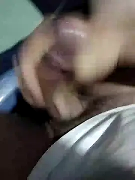 Snapshot of lm279 chatting on 12-18-24, 08:03 lm279 online show from 12-18-24, 08:03