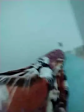 Snapshot of lm279 chatting on 12-26-24, 04:04 lm279 online show from 12-26-24, 04:04