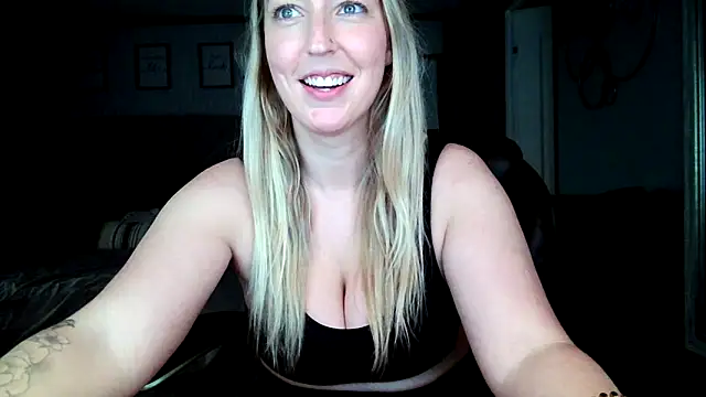 lucyallen4201 online show from 12-20-24, 07:39