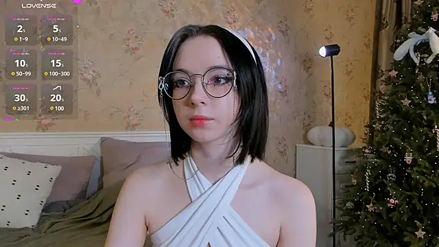 Nora Failure online show from 12-29-24, 05:21