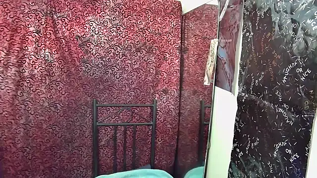 GoddessLorenaTheeSiren online show from 01-08-26, 06:37