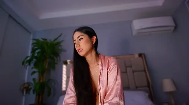 auroracaruso11 online show from 01-26-25, 08:56