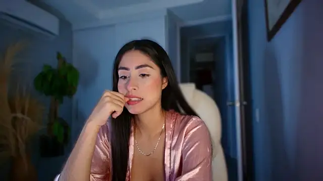 auroracaruso11 online show from 09-29-25, 10:36