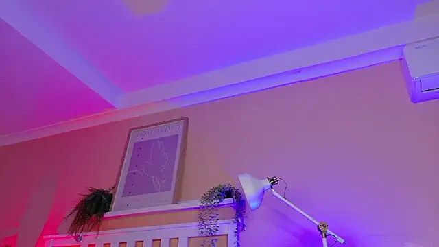 ParisFox  online show from 03-05-26, 08:38