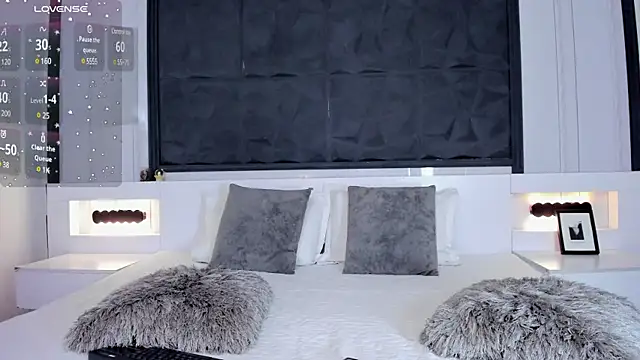 Snapshot of SaraGomez1 chatting on 03-04-25, 01:17 SaraGomez1 online show from 03-04-25, 01:17