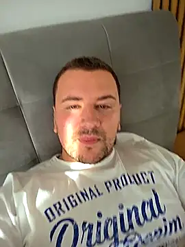 KarlosCarutox online show from 11-15-25, 01:07