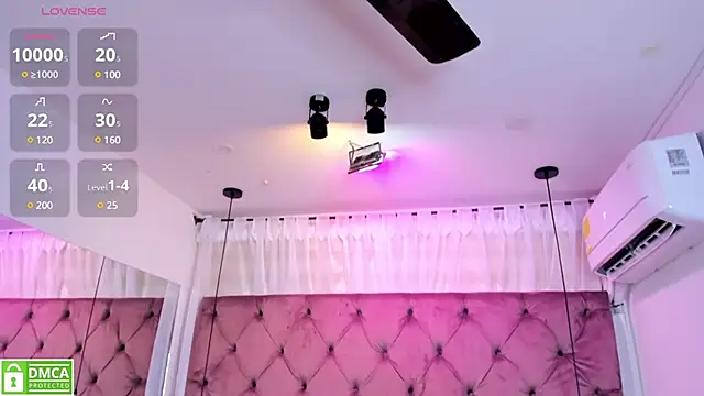 Snapshot of GISELA_RODRIGUEZ chatting on 12-31-24, 05:07 GISELA RODRIGUEZ online show from 12-31-24, 05:07