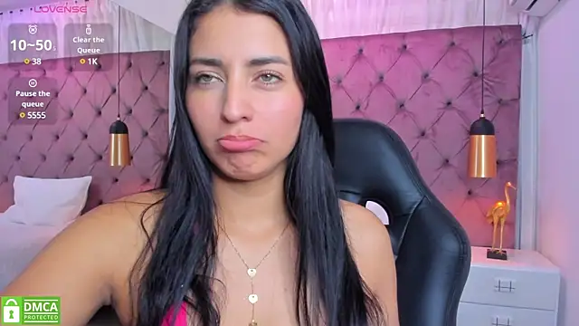 Snapshot of GISELA_RODRIGUEZ chatting on 01-07-25, 02:19 GISELA RODRIGUEZ online show from 01-07-25, 02:19