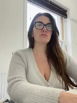 Miss Stassi online show from 01-16-25, 09:16