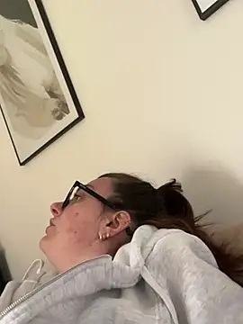 Miss Stassi online show from 01-26-25, 01:36