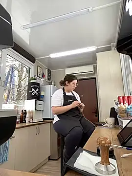 cinnabon  online show from 02-06-25, 08:29