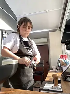 cinnabon  online show from 02-12-25, 11:18