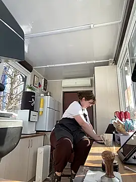 cinnabon  online show from 03-01-25, 11:17